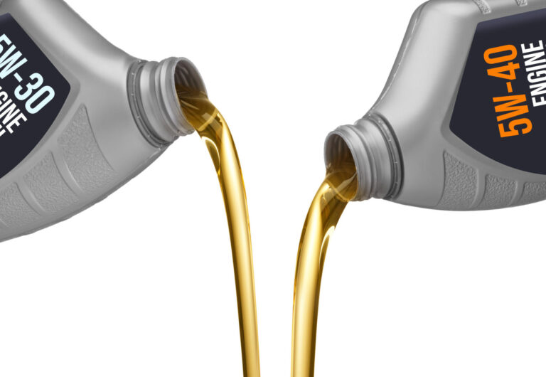 Diferencias clave entre el aceite 5W30 y 5W40: ¿Cuál es el mejor para tu motor?